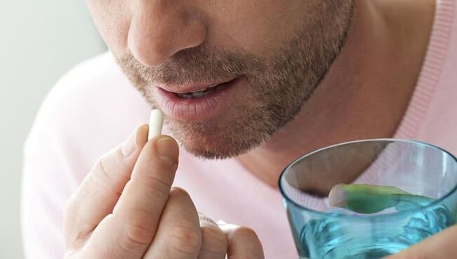 Luând suplimente alimentare și vitamine pentru a crește potența